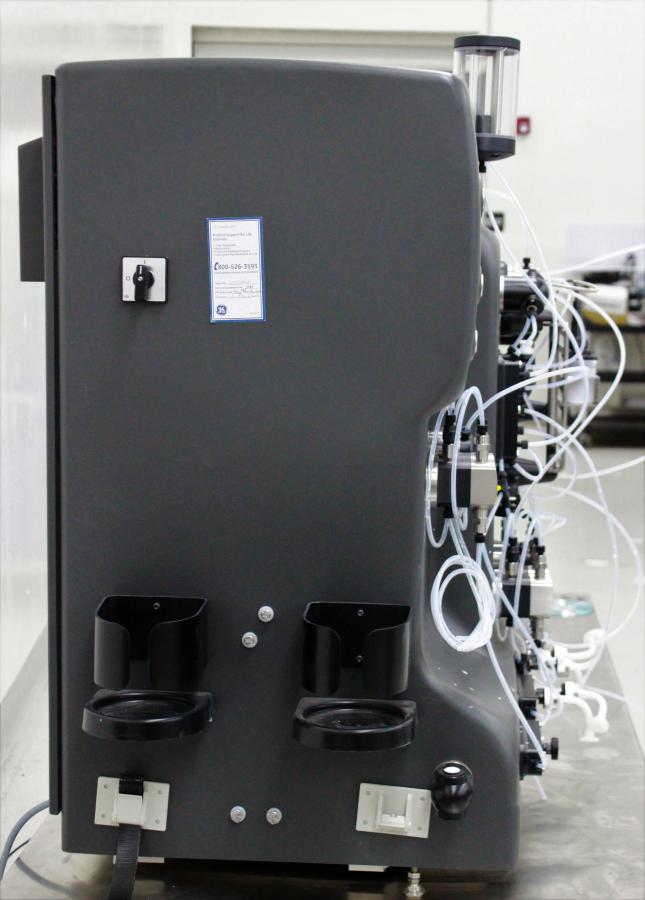 GE AKTApilot Liquid Chromatography System